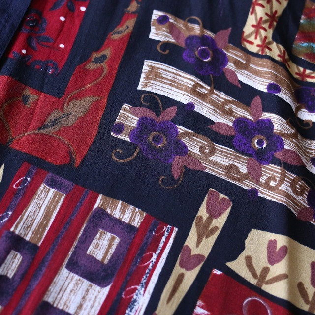 flower and geometry art pattern double pocket over silhouette shirt