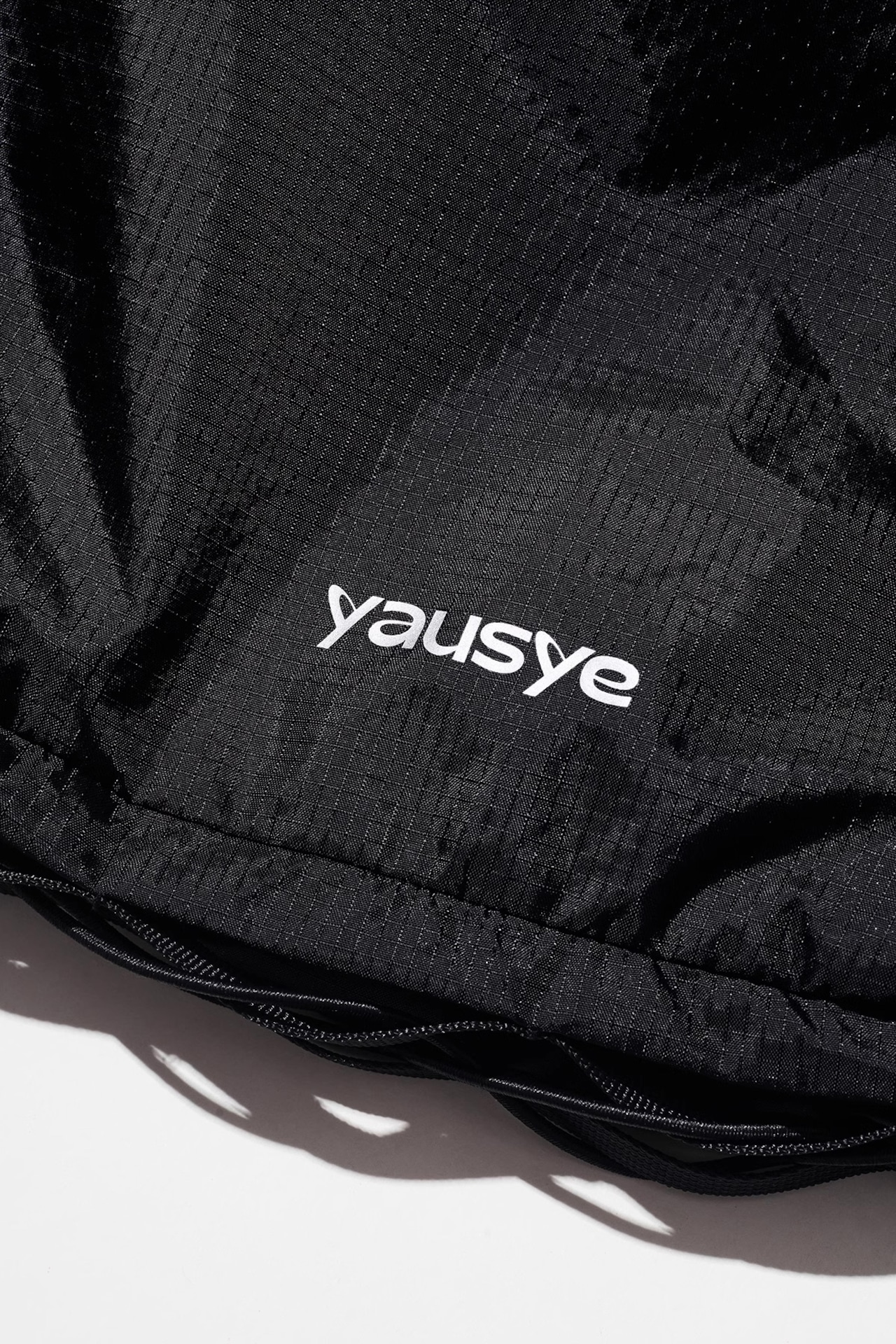 Yausye Lightweight Waterproof Shoulder Bag