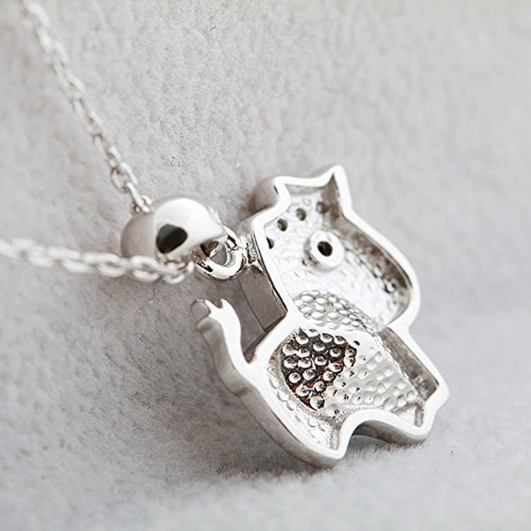 IUHA 【干支アニマルシリーズ】午（うま）ネックレス SWAROVSKI