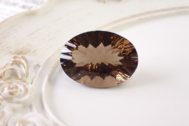 スモーキークォーツ　38.34ct　[C2‐1196]