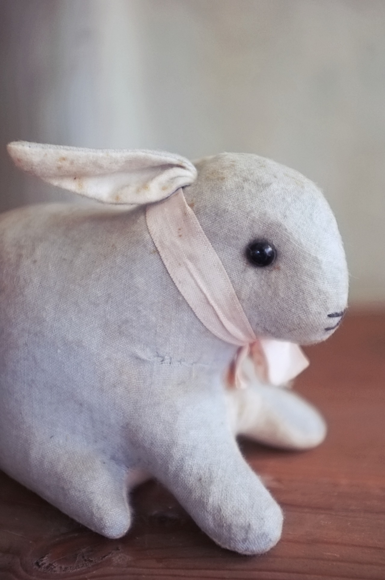 フランス 青いうさぎさんと薔薇色のリボンc ドール アンティーク