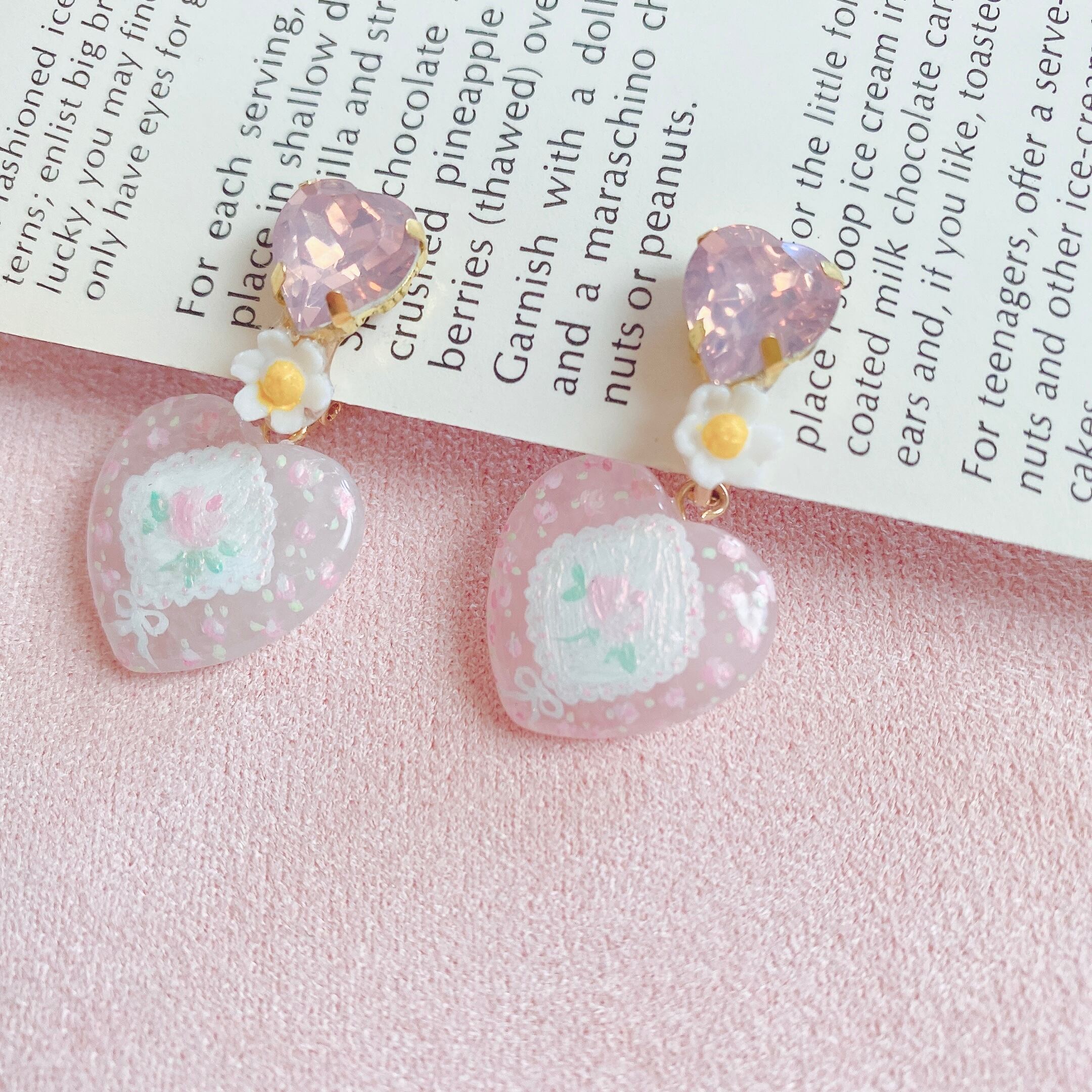 レディハンカチ耳飾りhandkerchief floral hand painted earrings（pinkイヤリング）