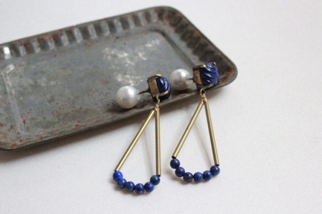 真鍮のラピスラズリのピアス　