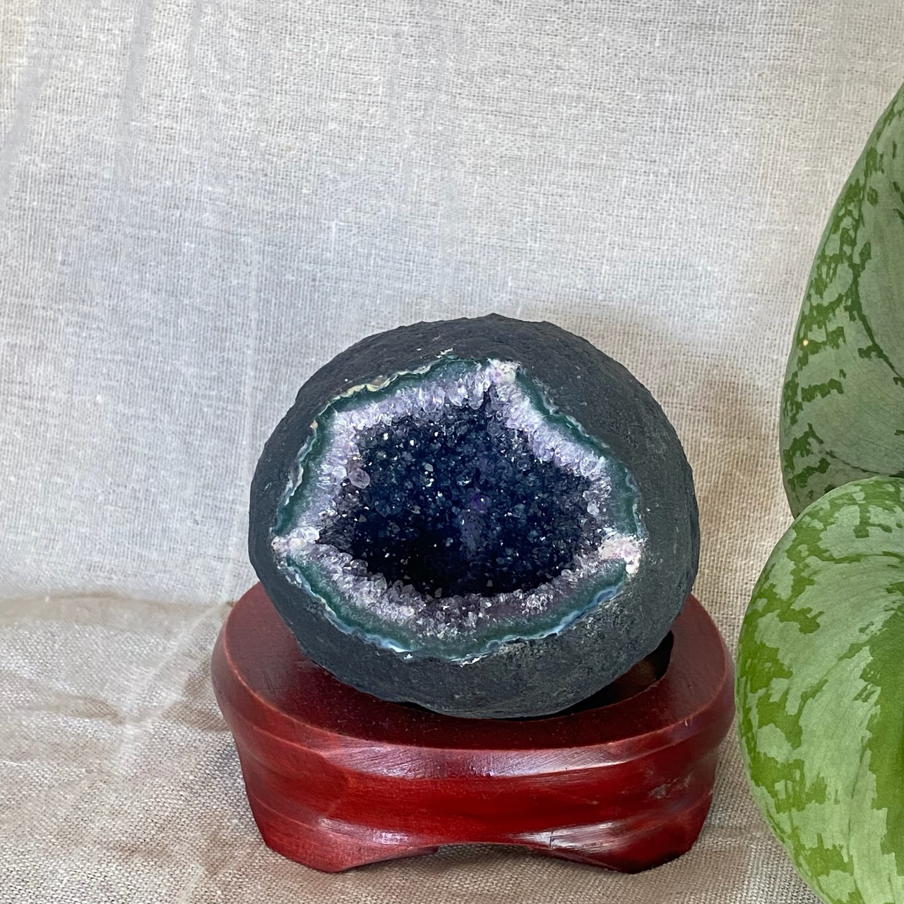 希少!【アメジスト】ドーム 台座付き ウルグアイ産 Amethyst Dome AAA 