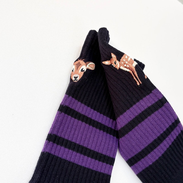 SHOWATABE by BRU NA BOINNE 　ショウワタベbyブルーナボイン　刺繍入り スケーターソックス -FAWN-