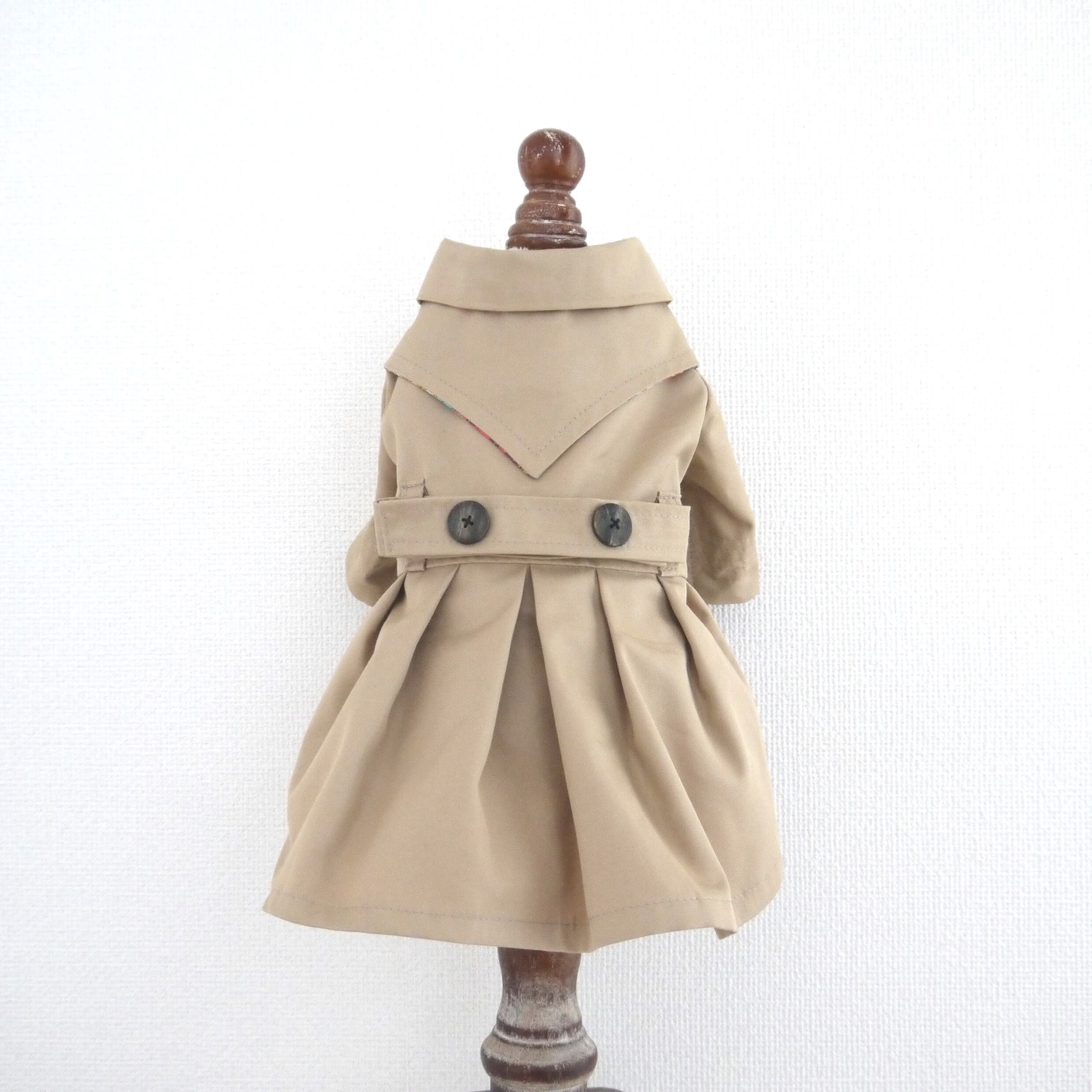 トレンチ風ワンピース Kiki Made By Rachel トレンチ風ワンピース Kiki Made By Rachel