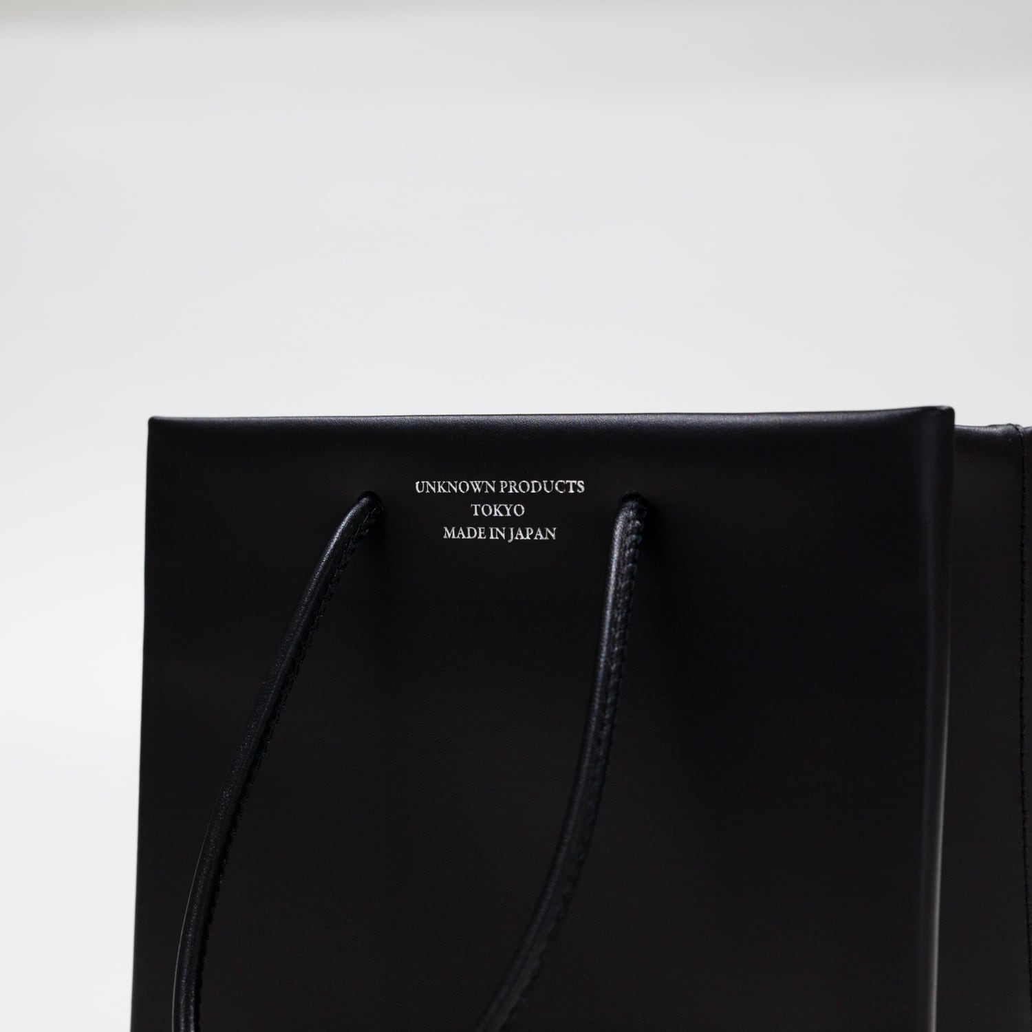 Leather Paper Bag S - Black | UNKNOWN PRODUCTS（アンノウン