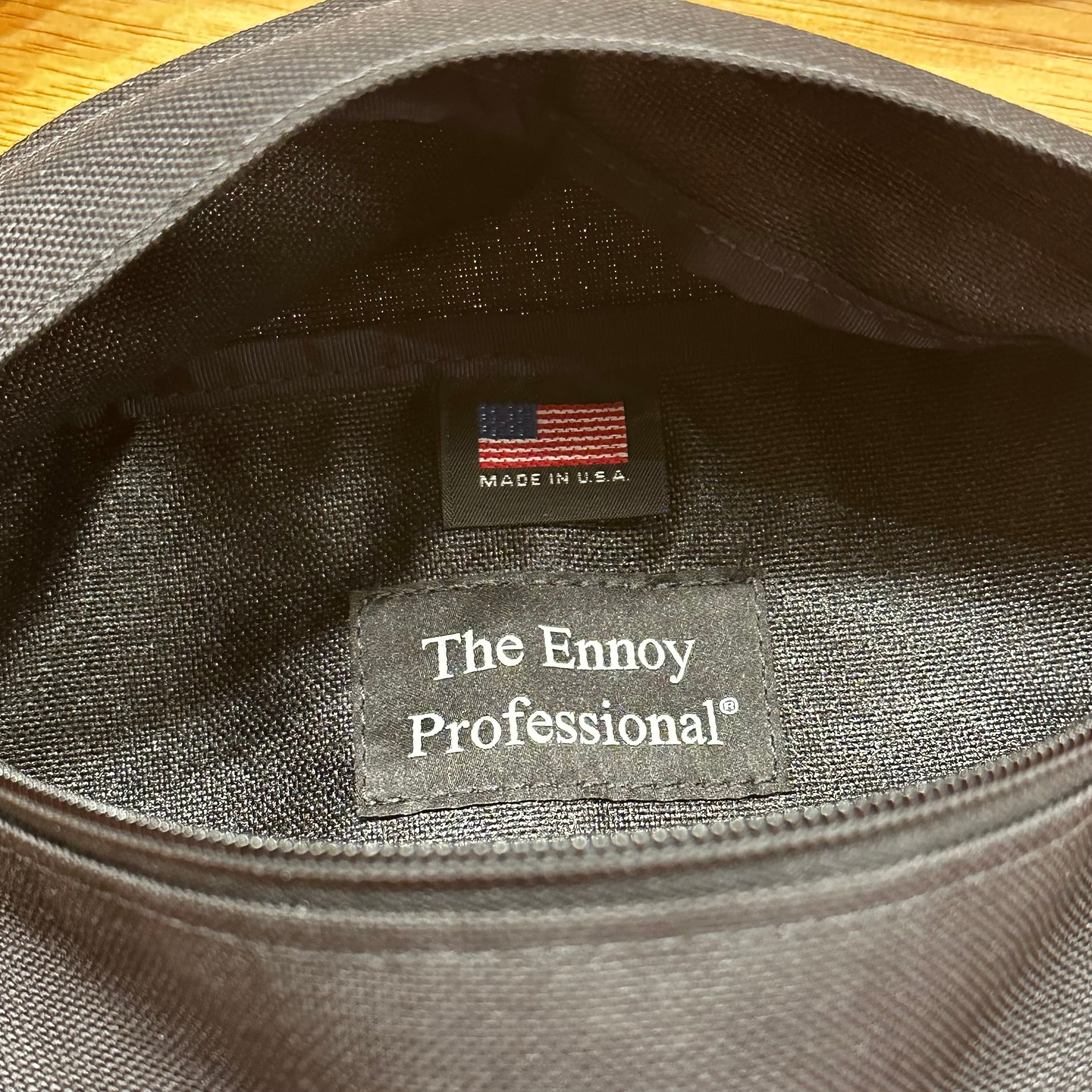 THE ENNOY PROFESSIONAL BODY BAG BLACK | safarionline