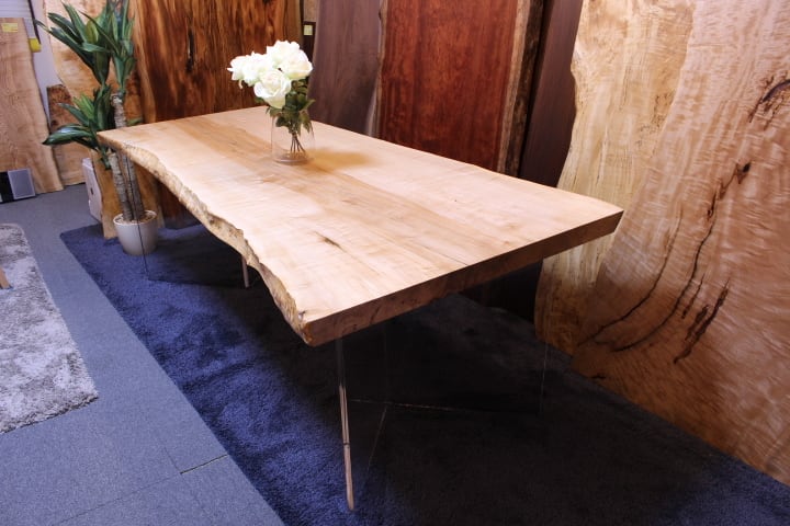 アクリルV字脚 | 千年家具 - 一枚板 テーブル専門店