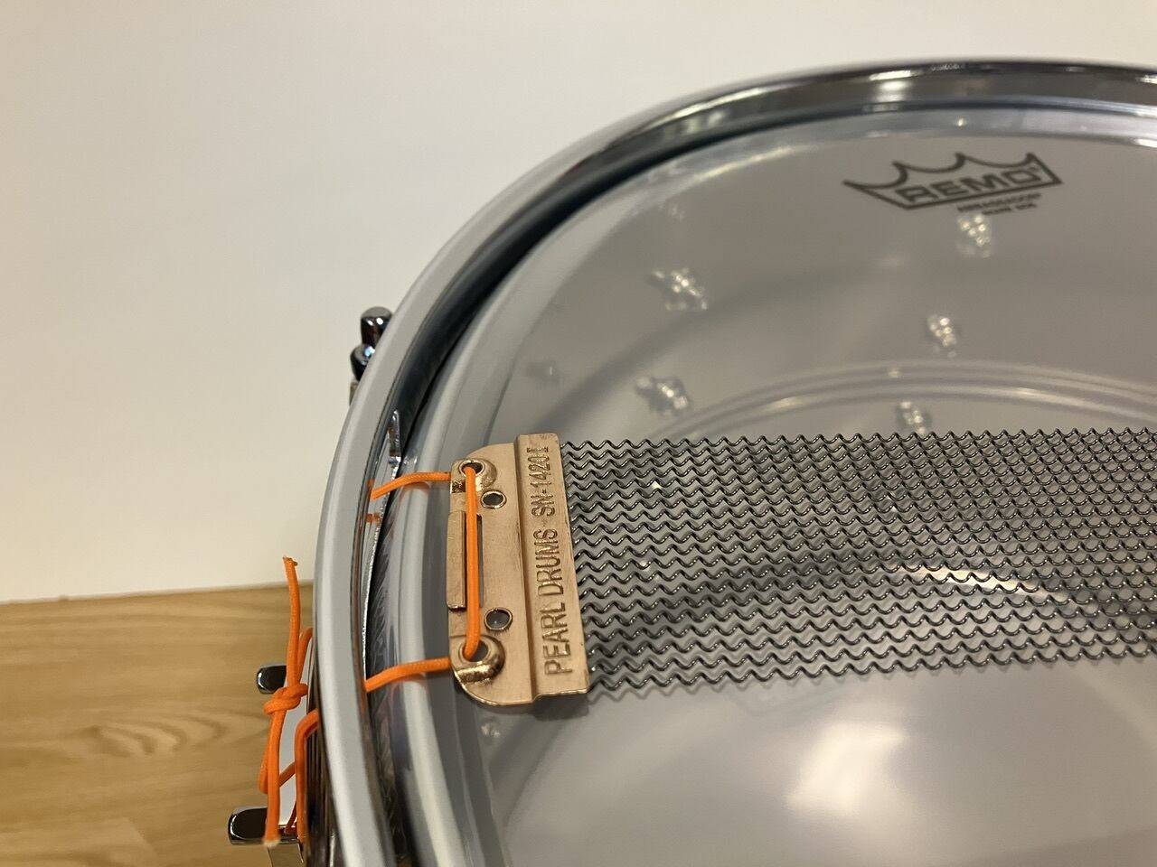 限定]Pearl SensiTone Heritage Alloy 14x8” Deep Steel Snare Drum