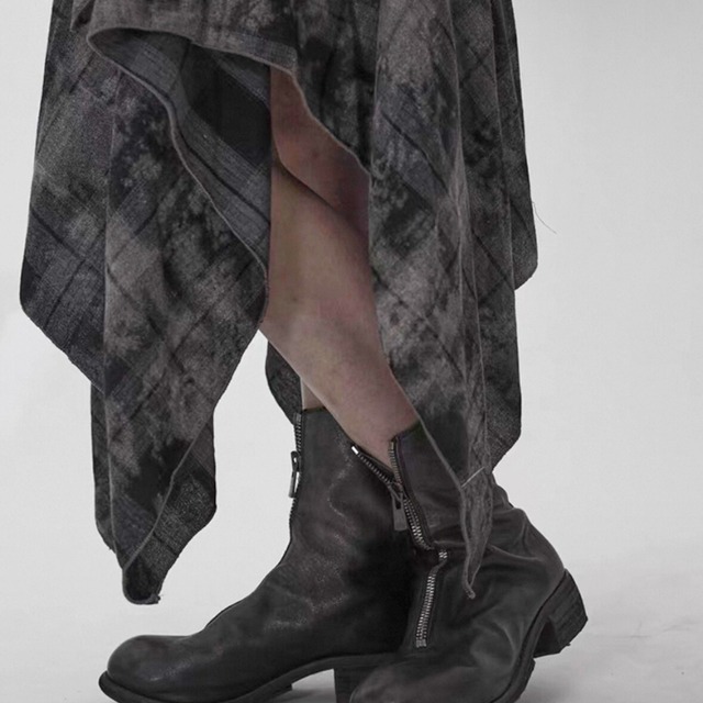 Asymmetric layered check skirt C1447