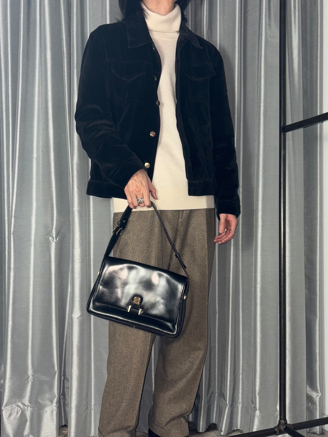 vintage LOEWE black leather shoulder bag