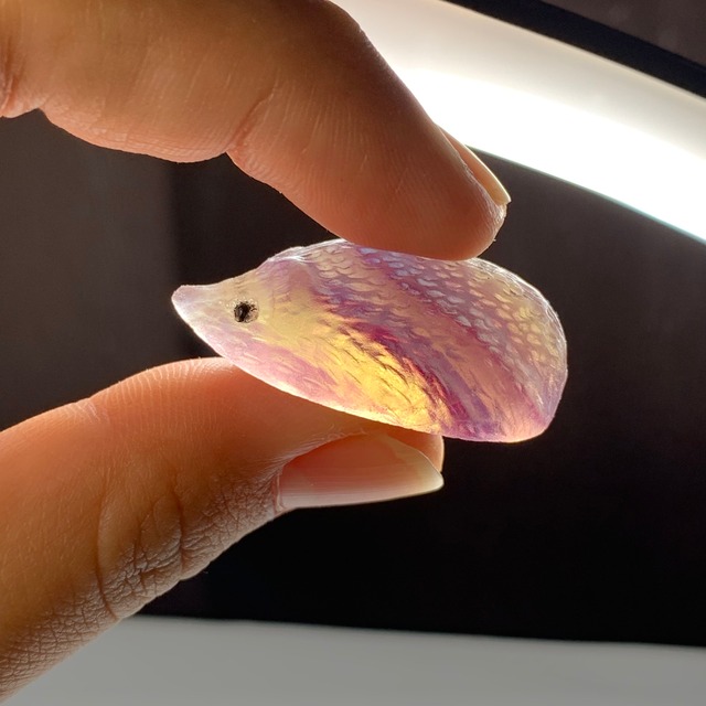 24.可愛い色合い☆フローライト ハリネズミ