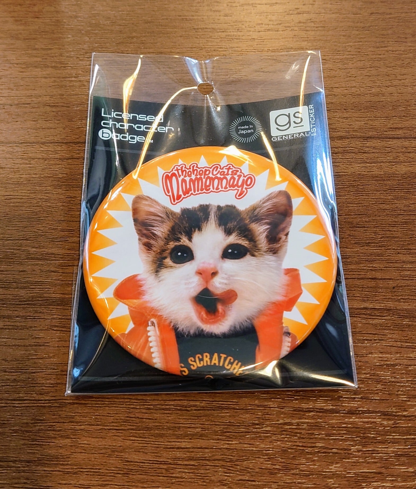 なめ猫/アップ/なめ猫76mm缶バッジ 奈良の愛らしい猫のお店 猫雑貨さんちこ