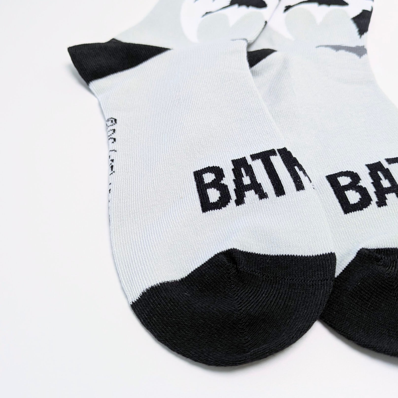 ♧【 crew socks / クルーソックス 】BATMAN ( バットマン )  バットシグナル / 靴下 / ソックス〚アメリカン雑貨 アメトイ〛