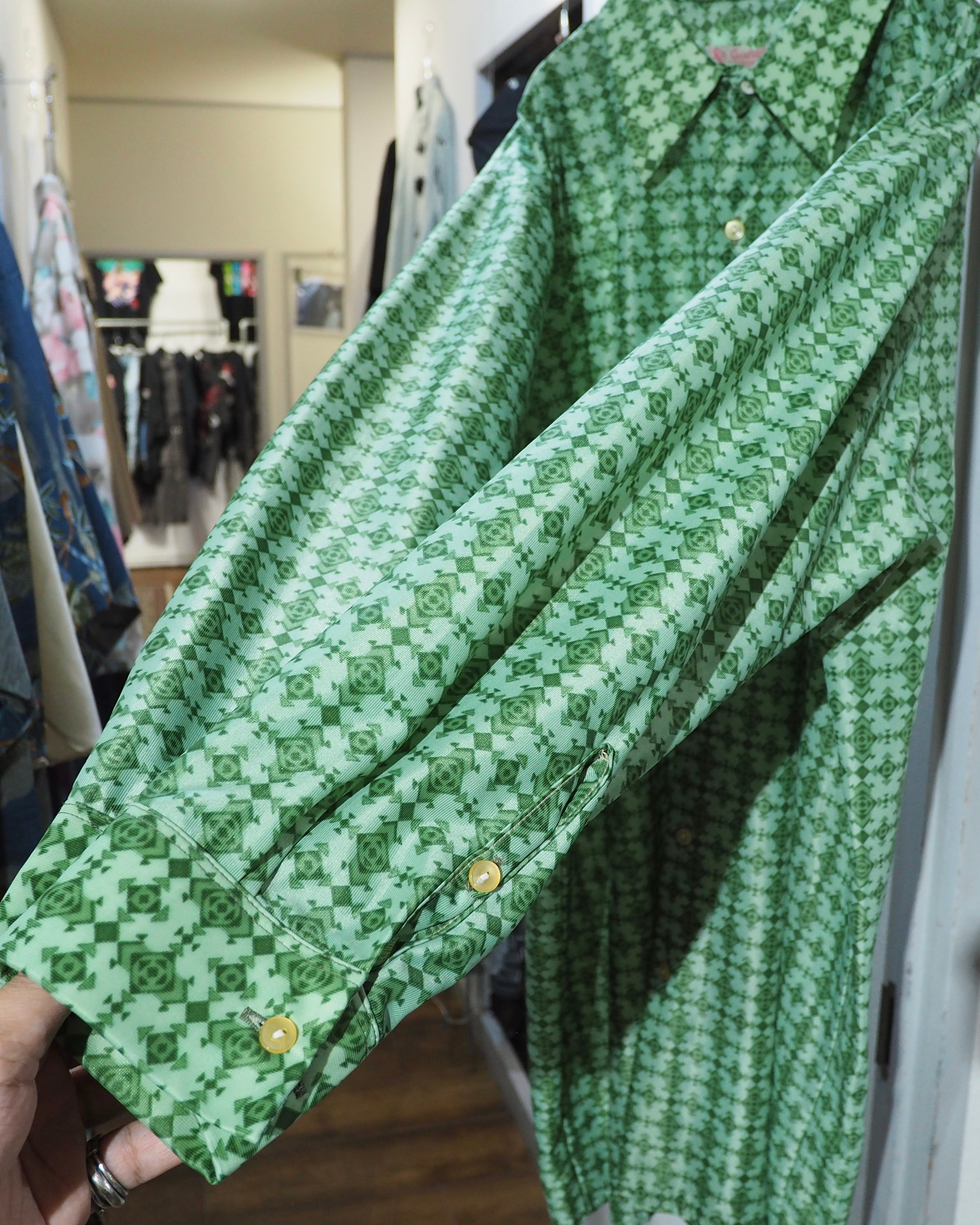 1970 - 80s Geometric rhombus patterns vintage Drape loose shirt