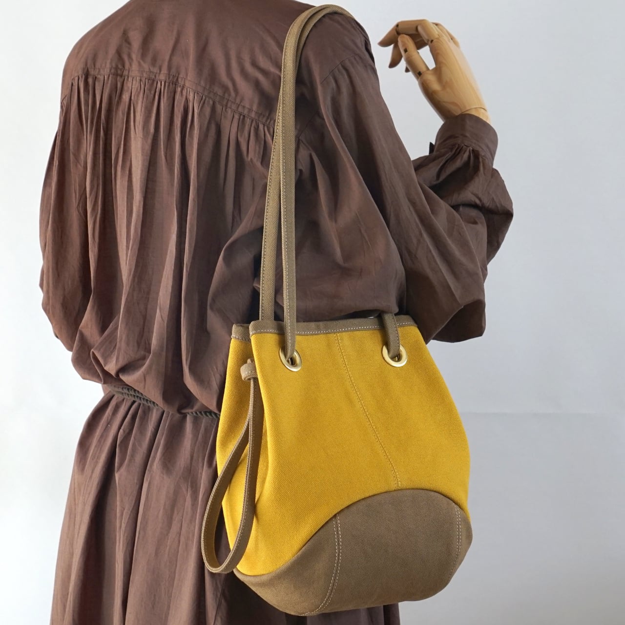 【専用】マーガリンイエロー追加　ANA McQueen ベージュハンドバッグ パピー / マスタードイエロー × ブラウンベージュ 【受注制作】 | Hanp