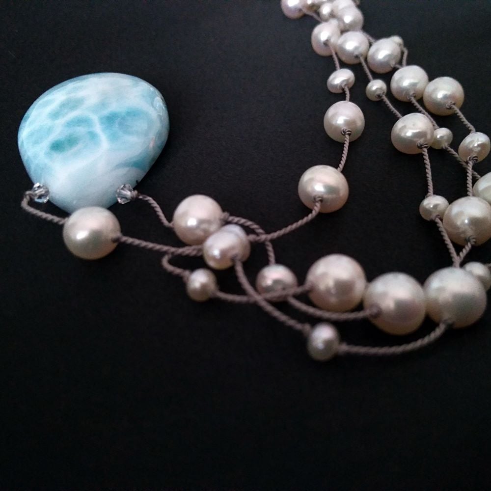 ラリマーと淡水パールネックレス