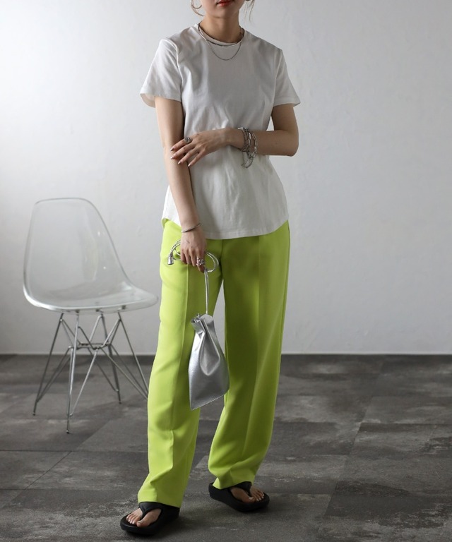 バックオープン半袖Tシャツ