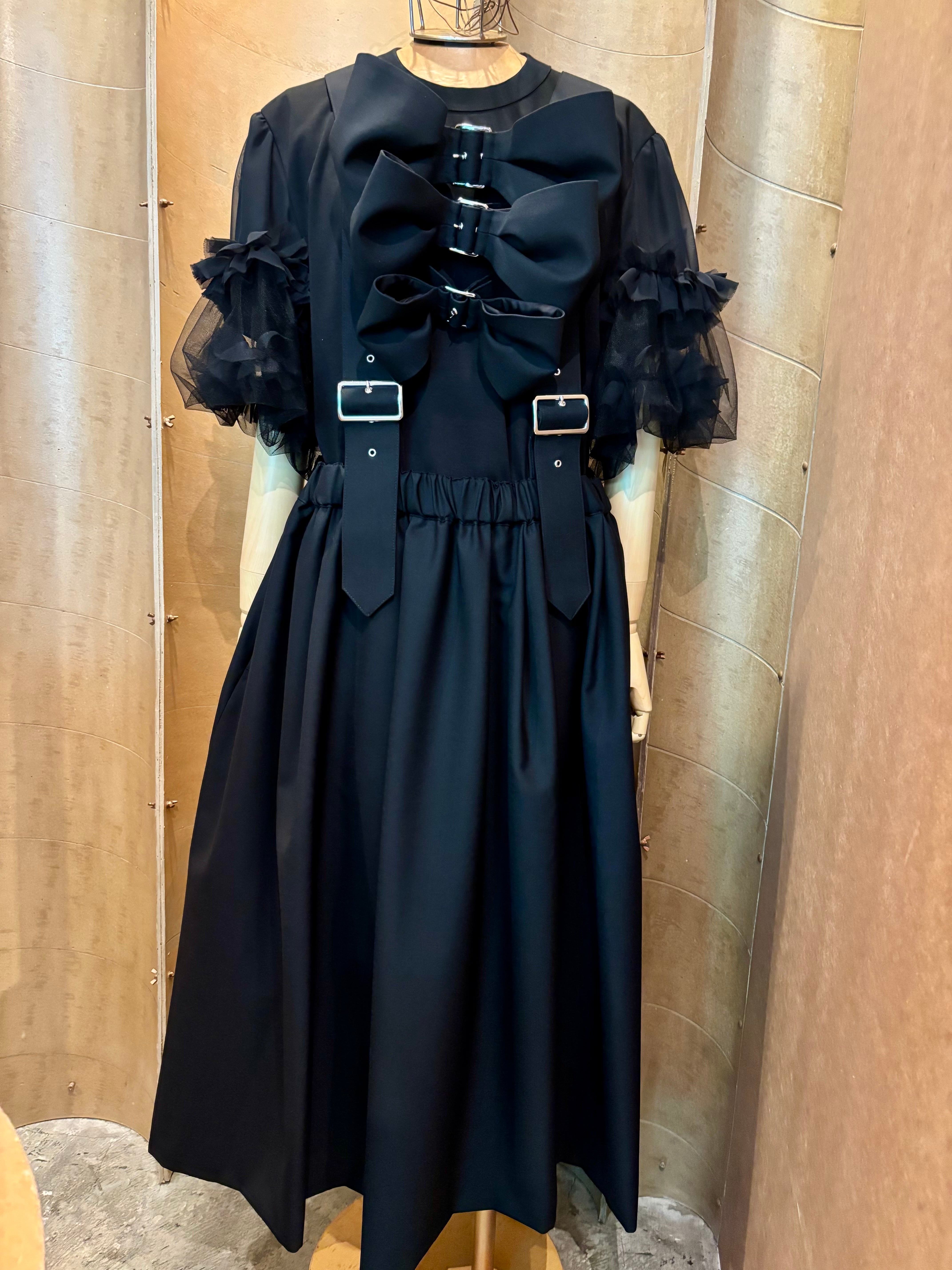 noir kei ninomiya | SIX6