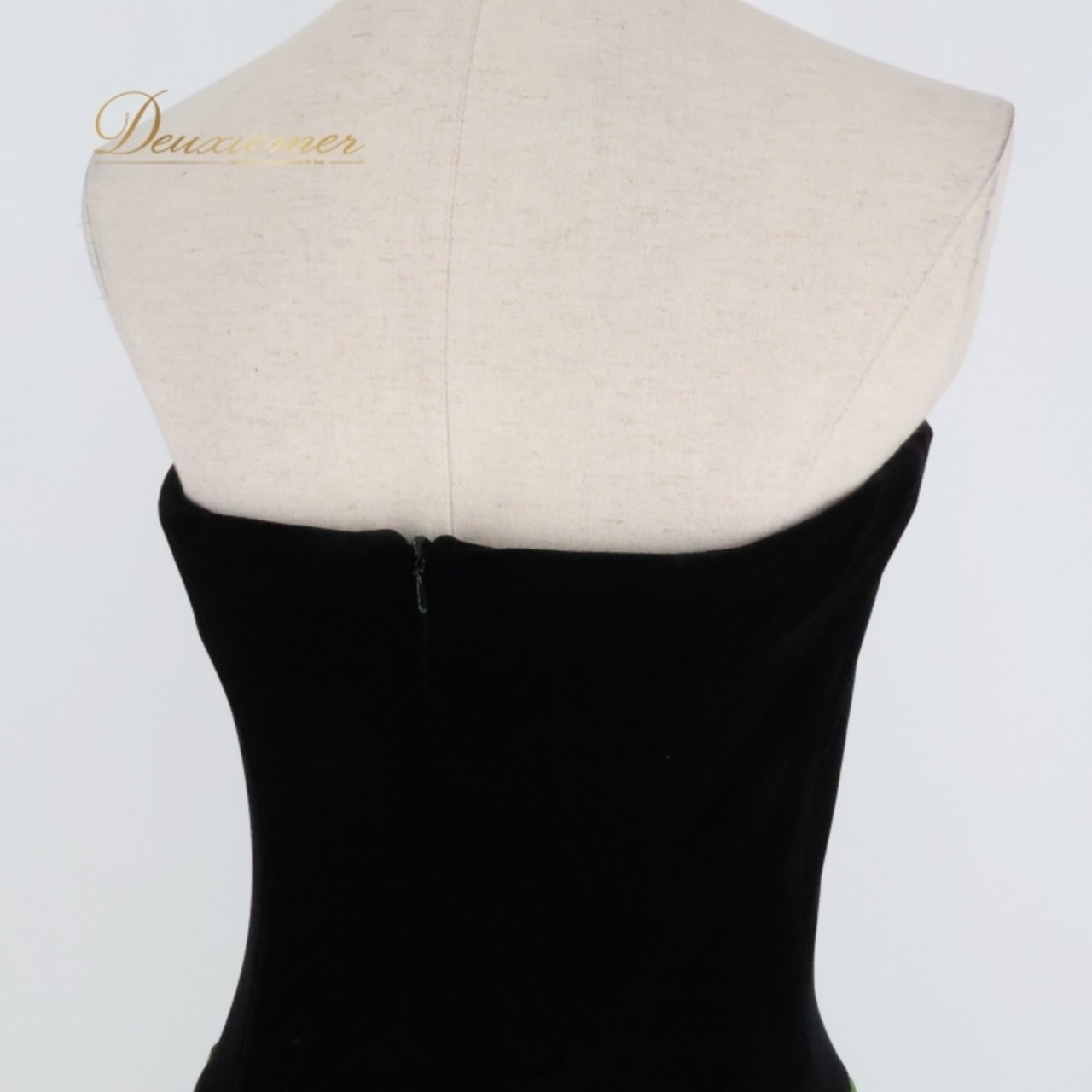 フラダンス 衣装 ワンピース ドレス u'ino! ブラック系 グリーン系 ハワイ製 ベロア チューブトップ 異素材 かわいい 華やか 鮮やか 高級感 光沢 上品 きれい 黒 緑 ハワイアン アロハ ハワイアンプリント フラ ダンス レッスン 練習 おしゃれ