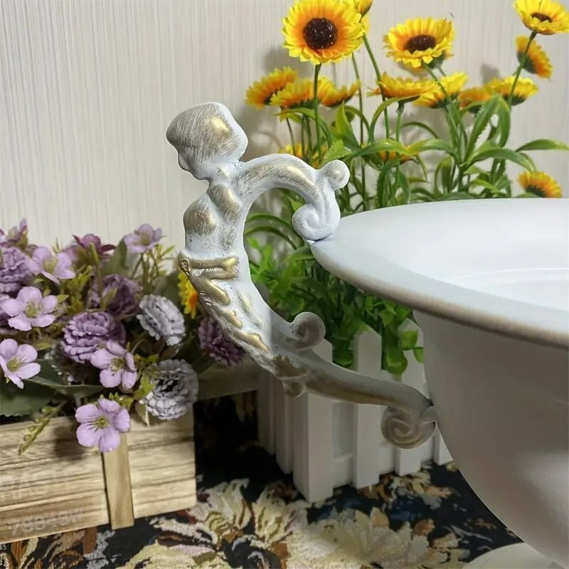 ヴィンテージメタルフラワーベース 大型 フレンチアンティークスタイル ヴィンテージメタルフラワーベース 大型 フレンチアンティークスタイル