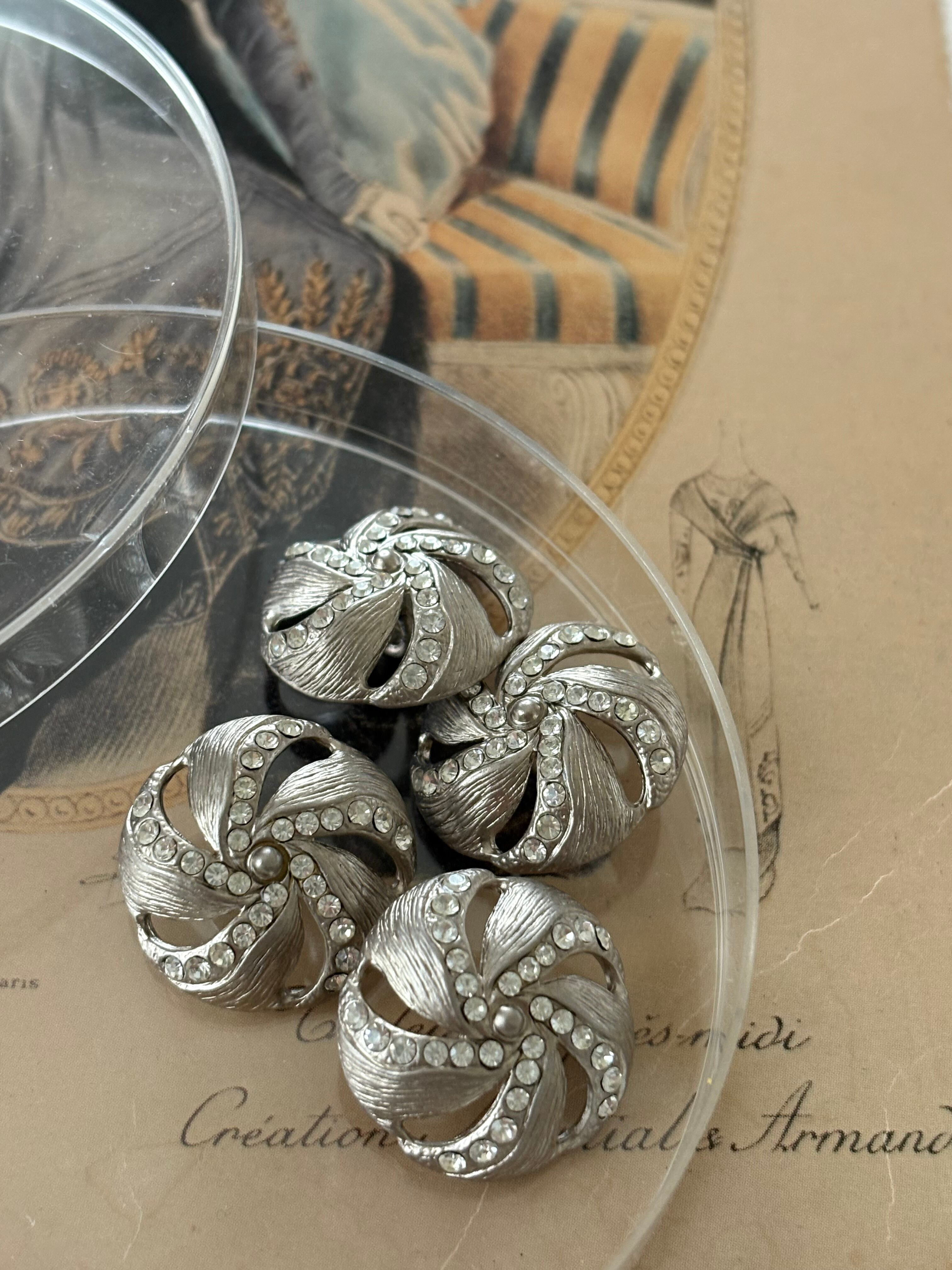 Japanese Vintageボタン 透かし メタルボタン 20mm シルバー ストーン アクセサリーパーツ デコレーション材