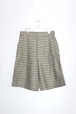 jun mikami - linen shorts