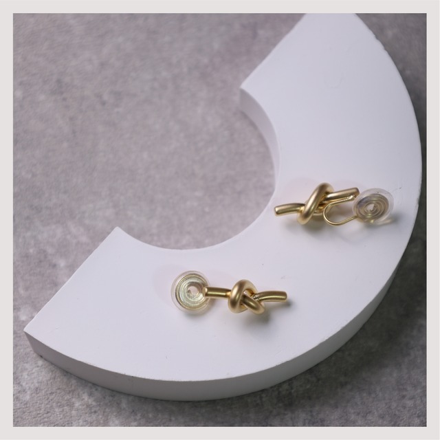Earring -Gold-