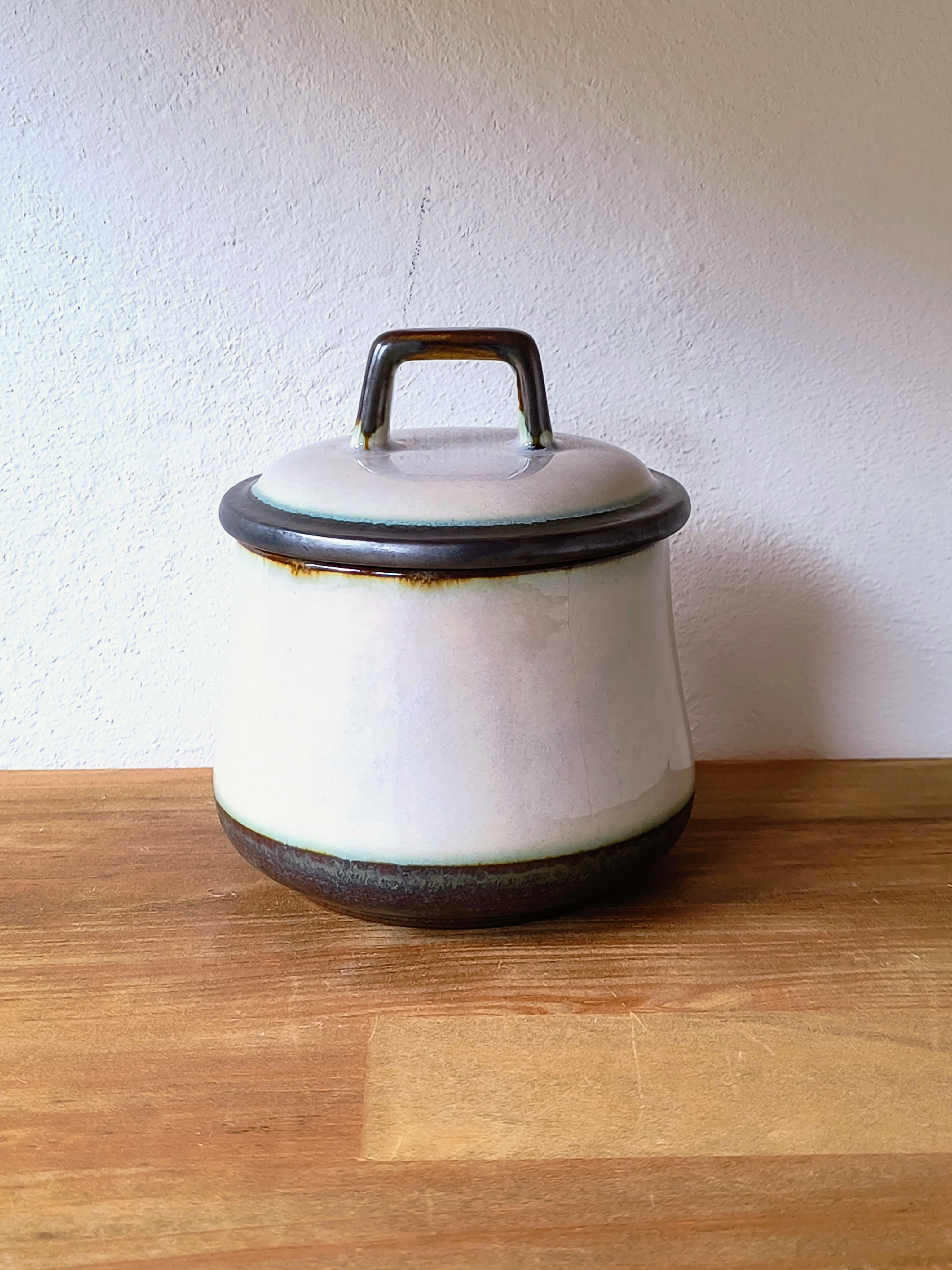 クイストゴー キャセロールボウル クイストゴー レリーフ ミニ