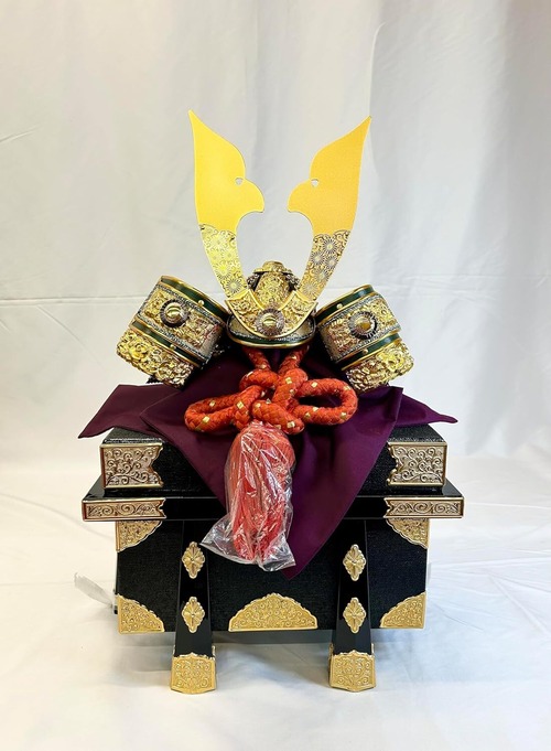 15号兜 合わせ鉢 新型日向兜 　五月人形 コンパクト飾り 兜飾り お祝い 初節句 端午の節句 海外へのお土産 プレゼント ギフト 兜 こだわりの兜 日本文化 日本伝統 日本土産 節句飾り 兜