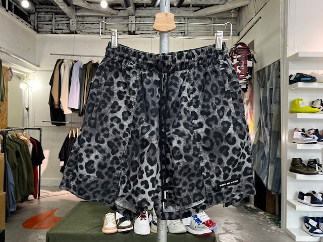 ALWAYS OUT OF STOCK SWITCHED LEOPARD SHORT BLACK MEDIUM 17042