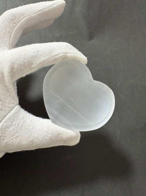 セレナイトハート型お皿(瞑想・ストーンボウル）約62g