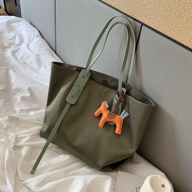 シンプルで大容量のレディースバッグ2020新しい流行のファッションワイルドインショルダーバッグネットレッドピクチャートートバッグ 手作りハンドバック25386180800