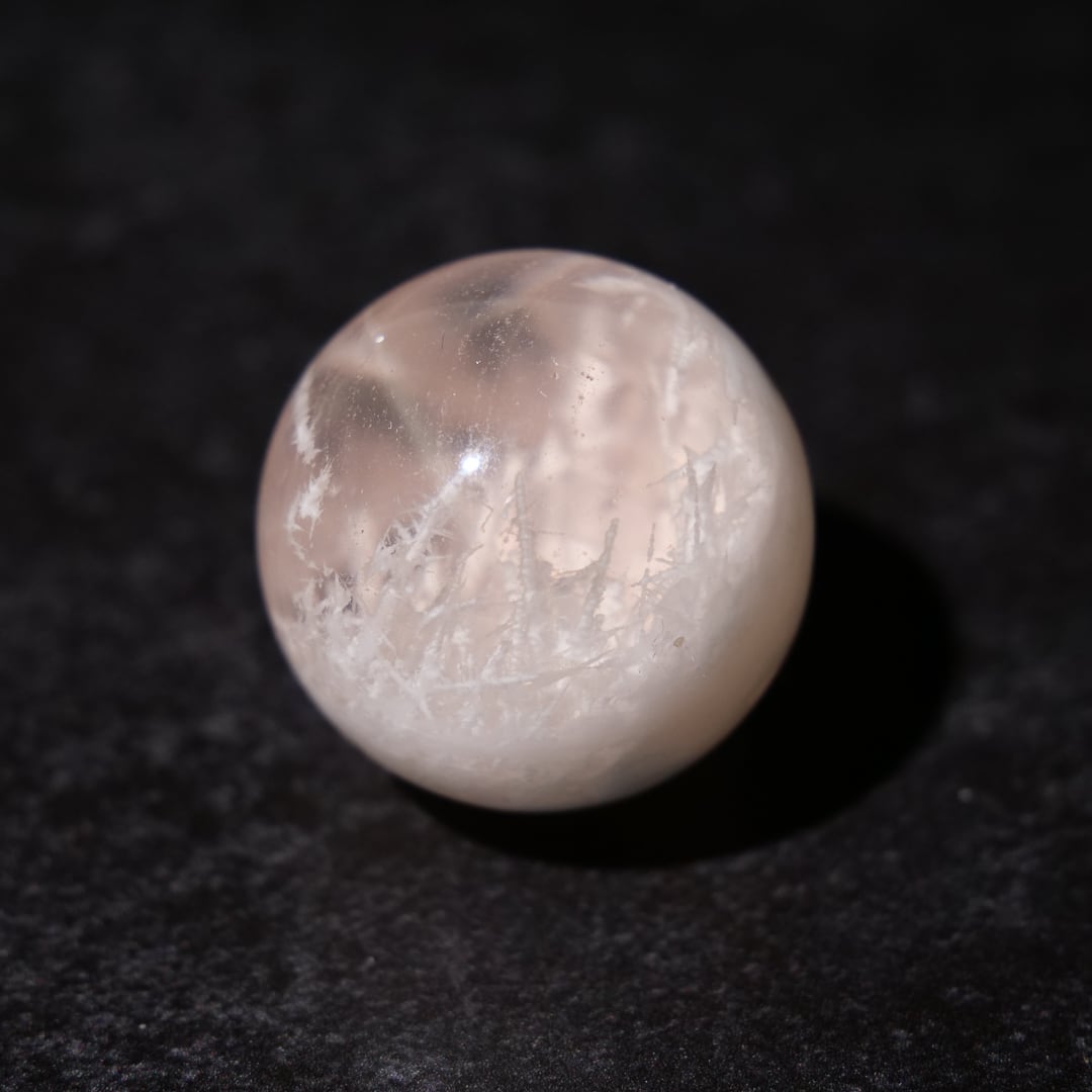 天然石 セリサイトインスターローズクォーツ スフィア直径31.0ミリ 高品質]セリサイトインスターローズクォーツ丸玉/スフィア（球体