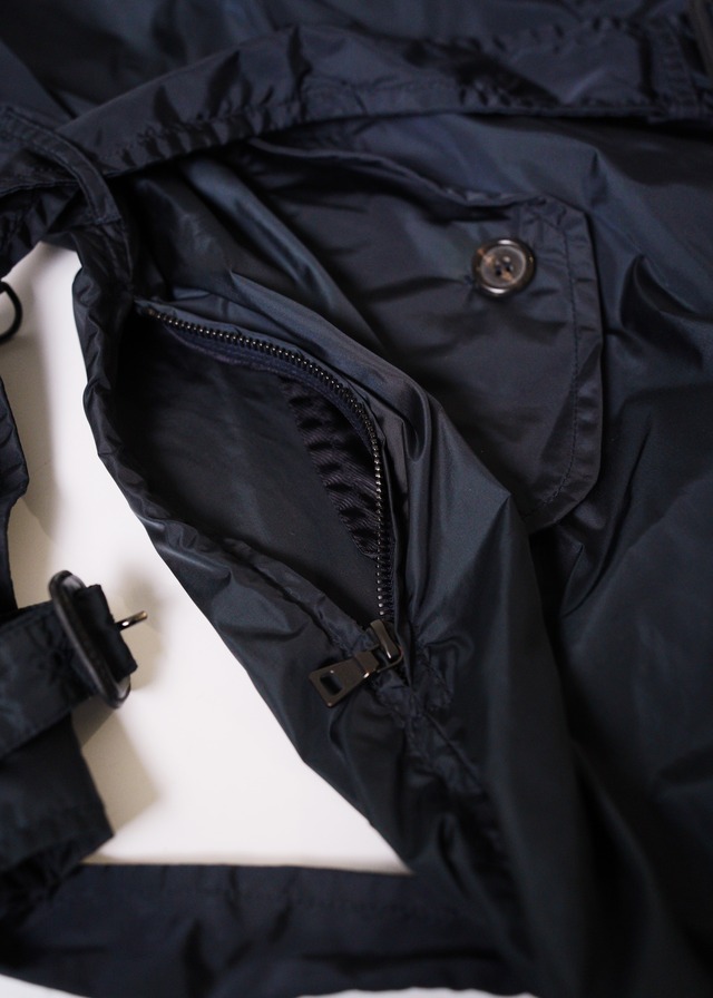 00's PRADA raglan sleeve nylon trench coat