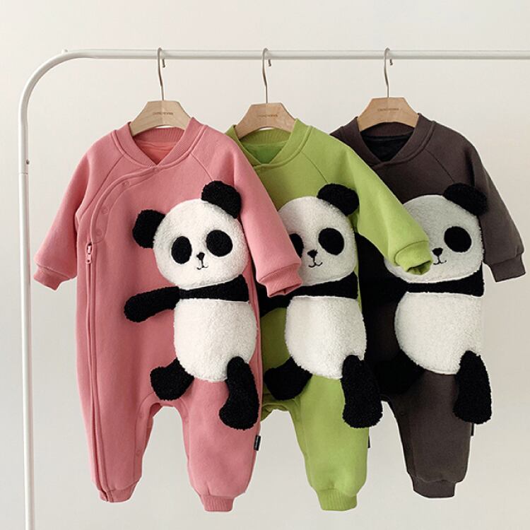 パンダベビー服 ロンパース カバーオール 防寒 ベビー 子供 幼児 新生児 キッズ 防寒 韓国服 Q Toworld キュートワールド 子供服 メール便は何点でも送料の合計は280円 パンダベビー服 ロンパース カバーオール 防寒 ベビー 子供 幼児 新生児 キッズ 防寒 韓国服 Q Toworld キュートワールド 子供服 メール便は何点でも送料の合計は280円