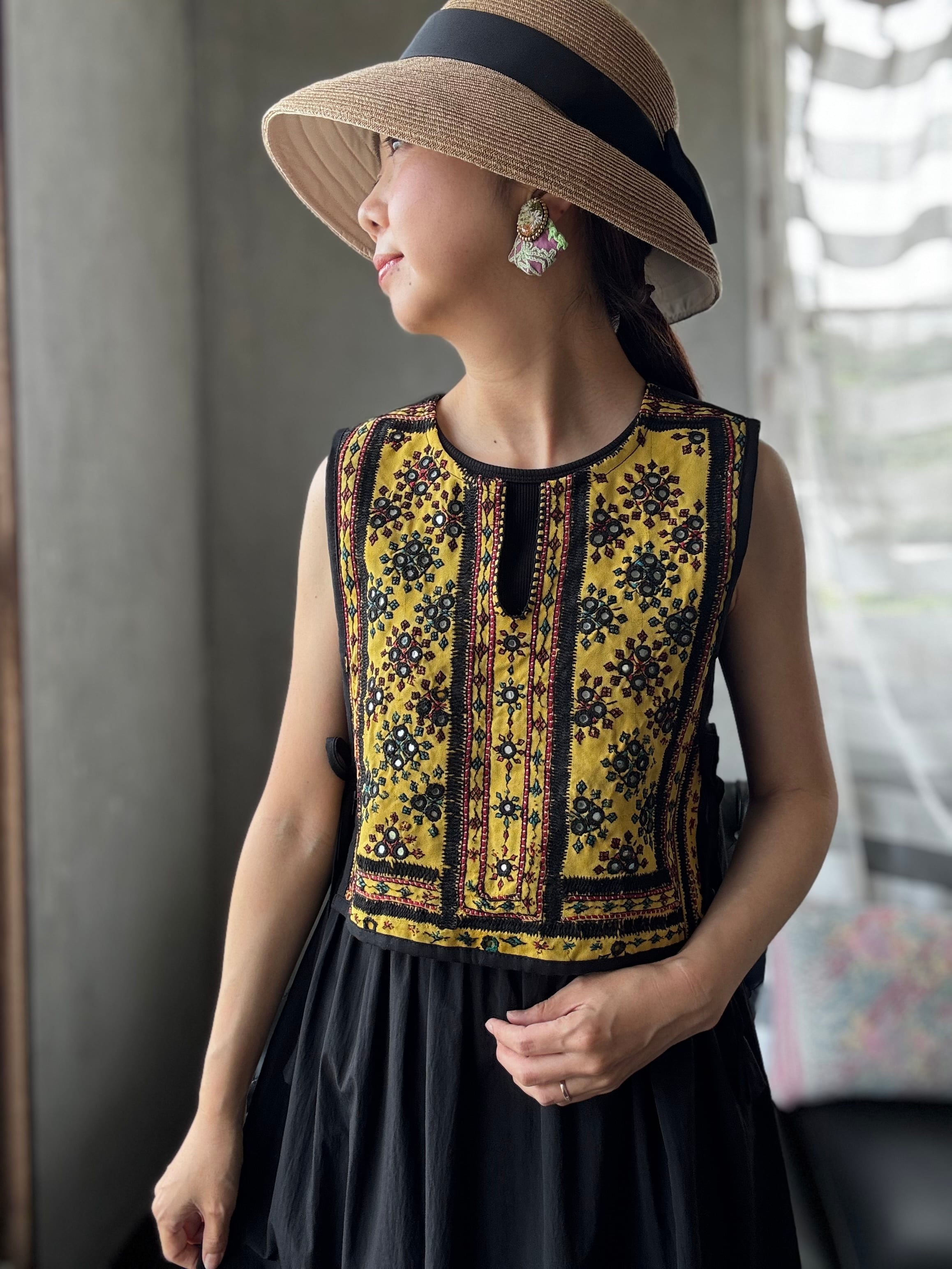Balochito ｜ バロチ刺繍ベスト専門店