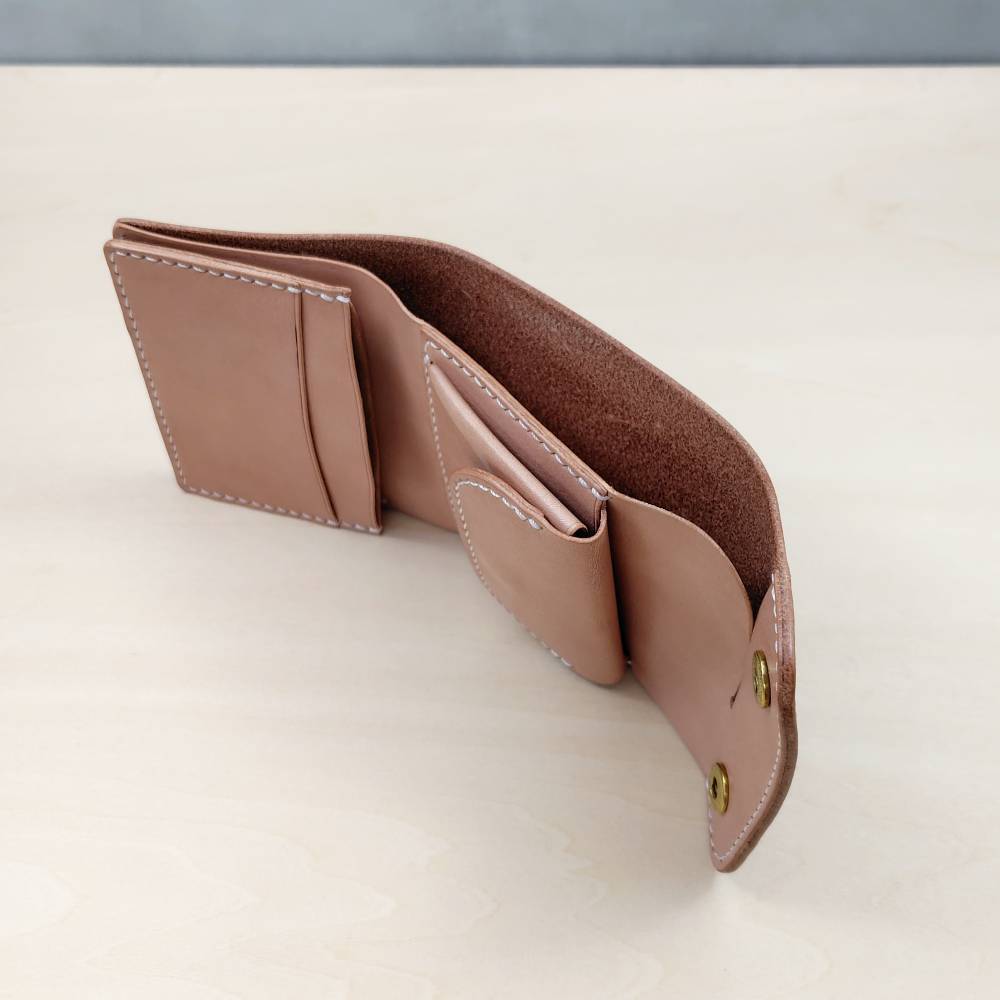 三つ折りレザーミニウォレット ヌメ革レザー三つ折り財布｜名入れ刻印レザーギフト