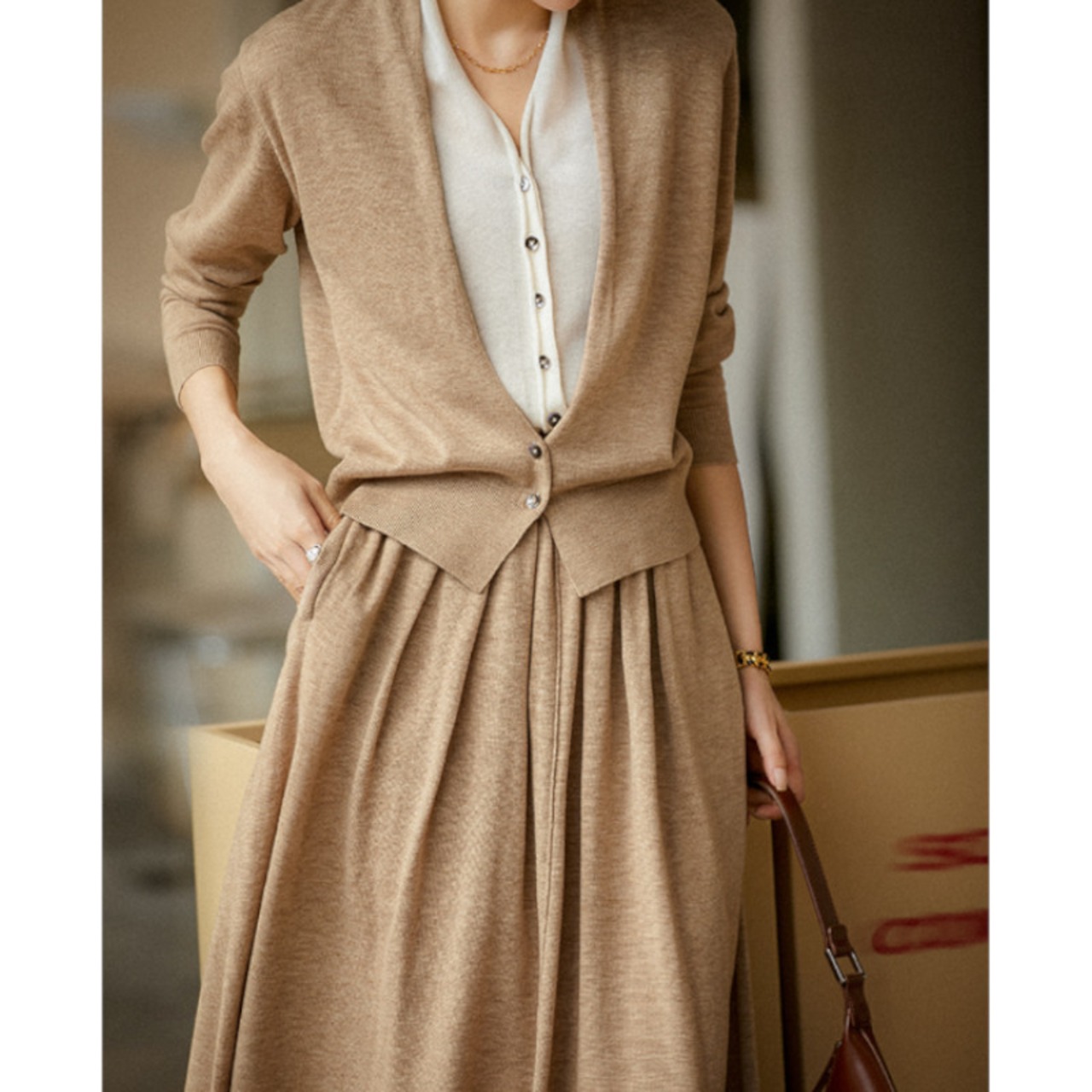 レイヤード風カーディガン＆ロングニットスカート A00591