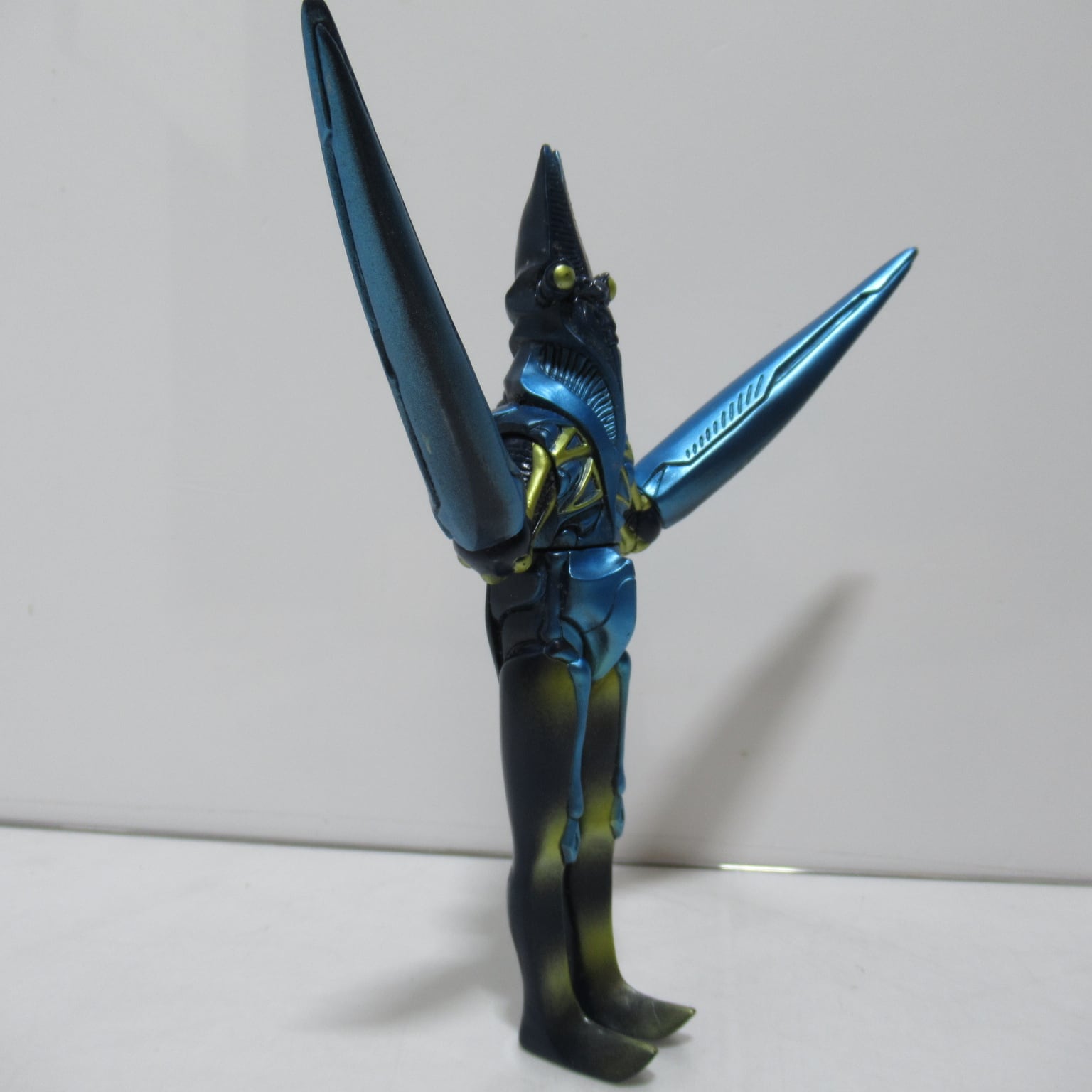 ソウルバトルシリーズ　バルタン星人　ソフビ　怪獣　可動　ソフビ　フィギュア ソウルバトルシリーズ バルタン星人 ソフビ 怪獣 可動 ソフビ