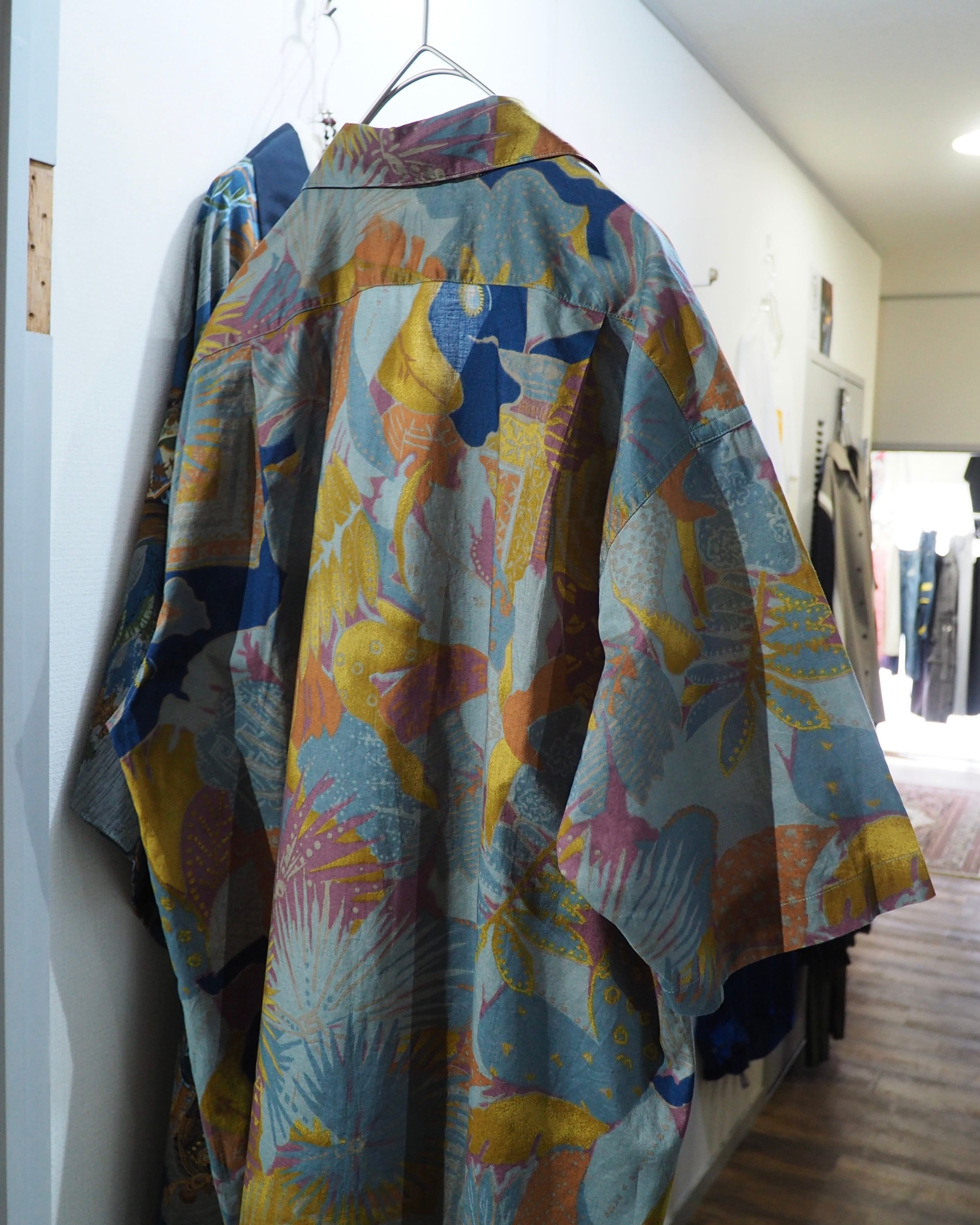 1980 - 90s ” LANVIN Studio ” vintage Open collar SS shirt