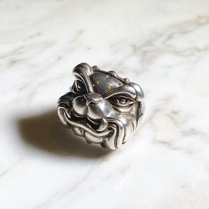 VIVIENNE WESTWOOD heavy gauge silver bulldog ring | NOIR ONLINE