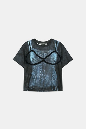 [ANDERSSON BELL] LINGERIE TROMPE-L'OEIL GRAPHIC T-SHIRT atb1572w(CHARCOAL) 正規品 韓国ブランド 韓国通販 韓国代行 韓国ファッション ANDERSSONBELL アンダーソンベル 日本 店舗