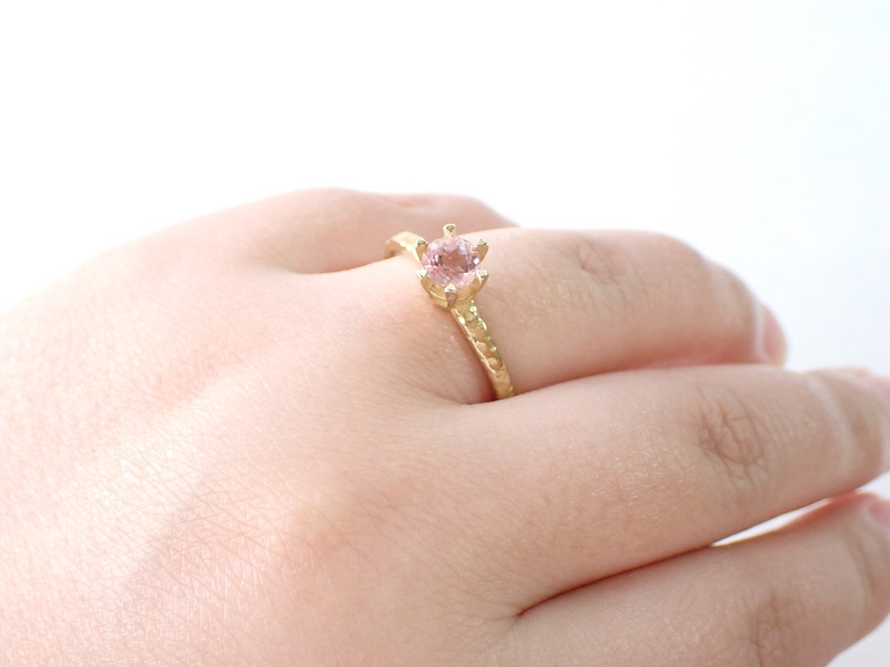 ワンポイントリング（マラヤガーネット）　0.64ct　[C13‐679]