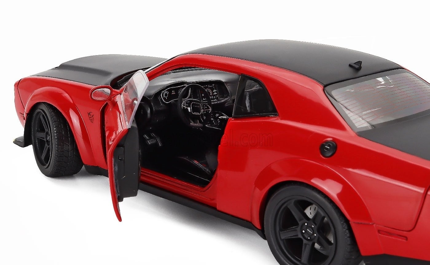 ミニカー アメ車 1/18 ダッジ チャレンジャー ソリド SOLIDO 1/18