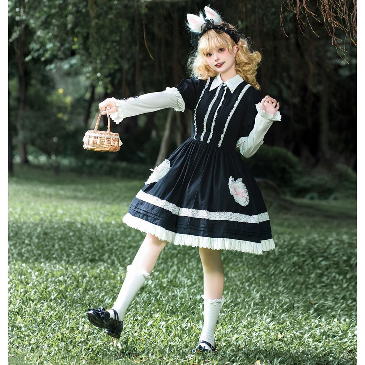 アリスのティータイム・うさぎエプロンメイド服セット | Maiden's Rêve