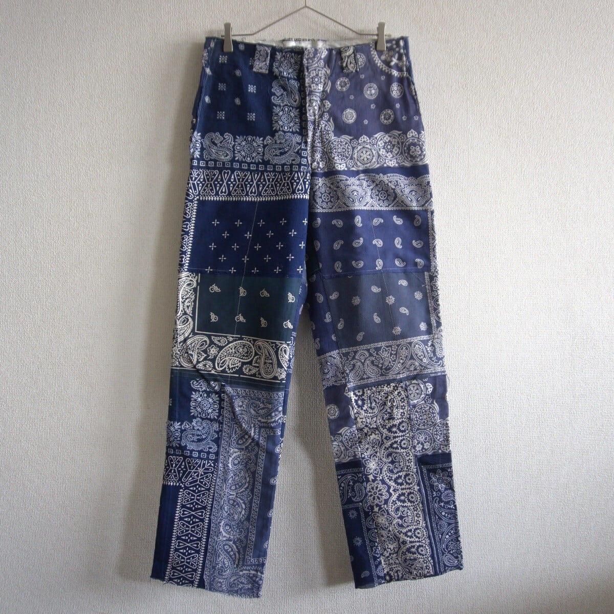 【雰囲気抜群】MIYAGIHIDETAKA 【BANDANA D pants】32×32 ミヤギヒデタカ バンダナ リメイク パンツ 26020639 雰囲気抜群】MIYAGIHIDETAKA 【BANDANA D pants】32×32 ミヤギヒデタカ