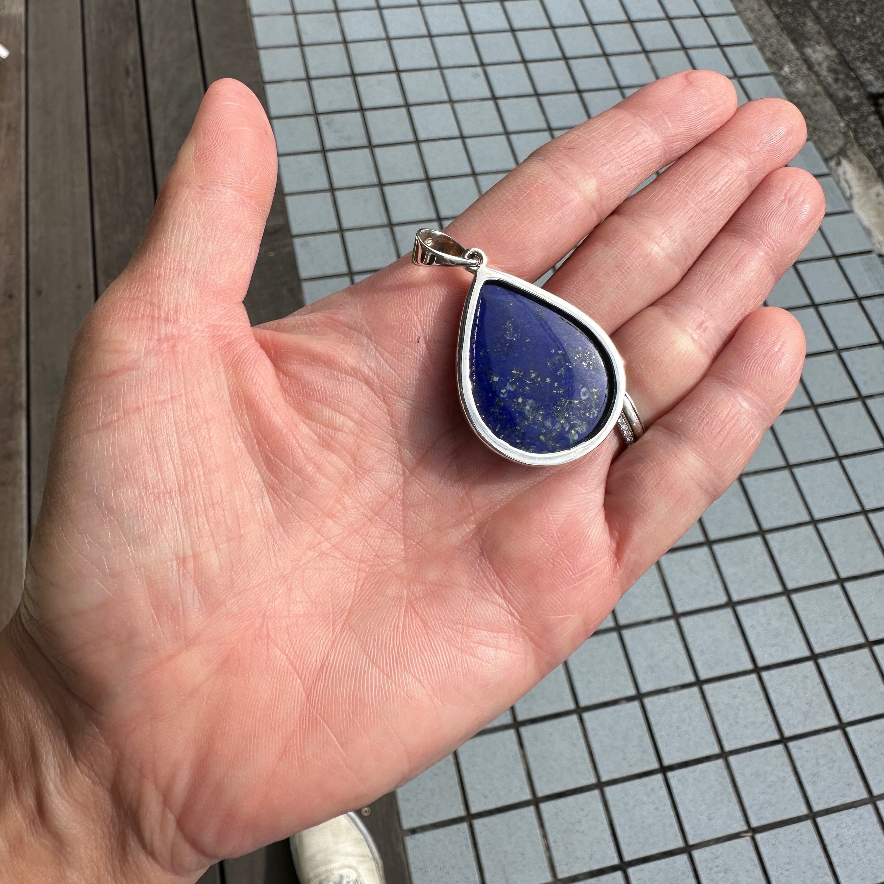 一点物 ラピスラズリ ボリューム ドロップ シェイプ ペンダント