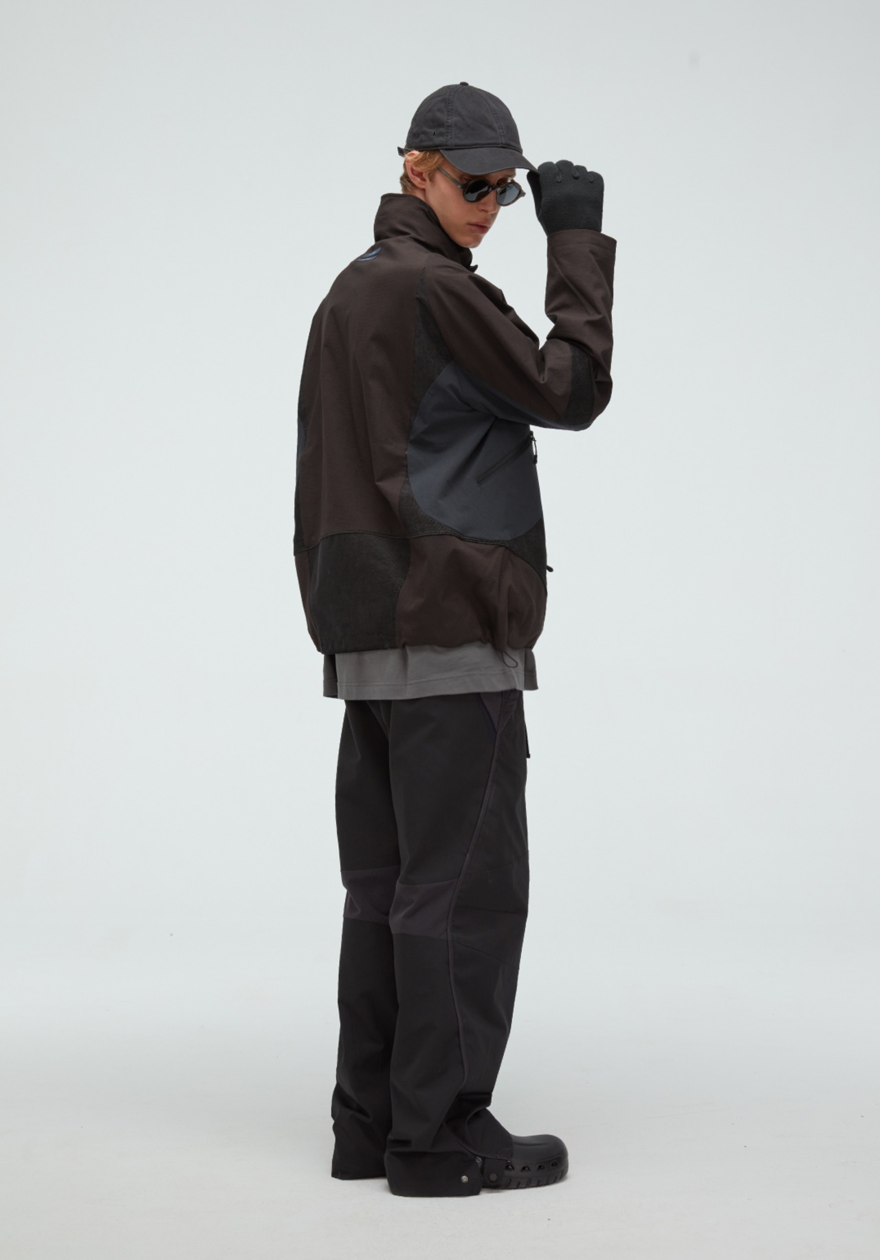 DECESOLO 23AW パッカブルフード付きスタンドアップカラーパッチワークジャケット